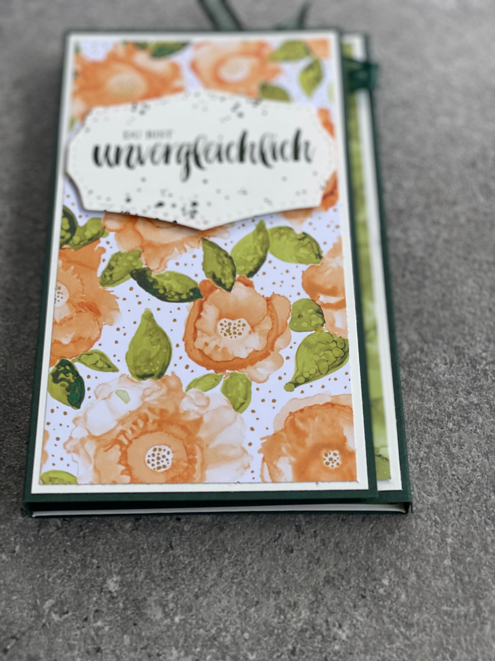 Mini-Album oder größere Karte mit verschiedenen Fächern