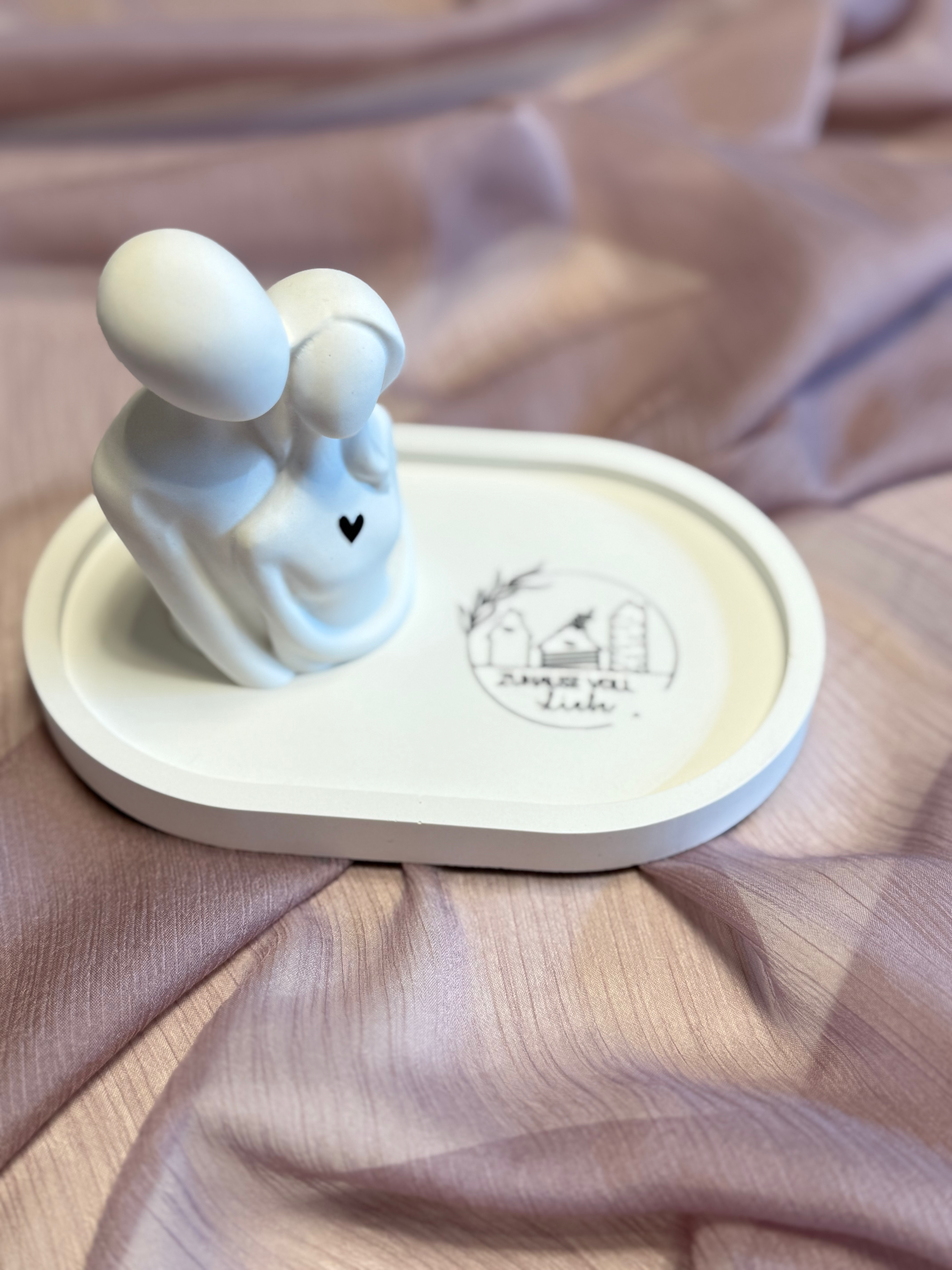 Paar mit ovaler Platte