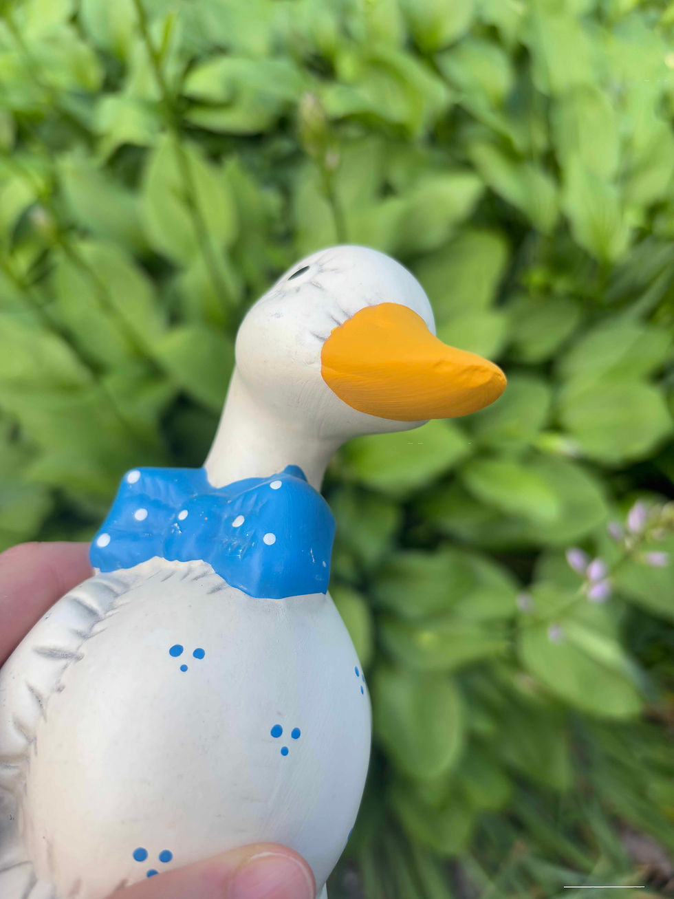 Thumbnail: Vintage 1987 House of Lloyd Ceramic White Puffy Duck chip on bill view