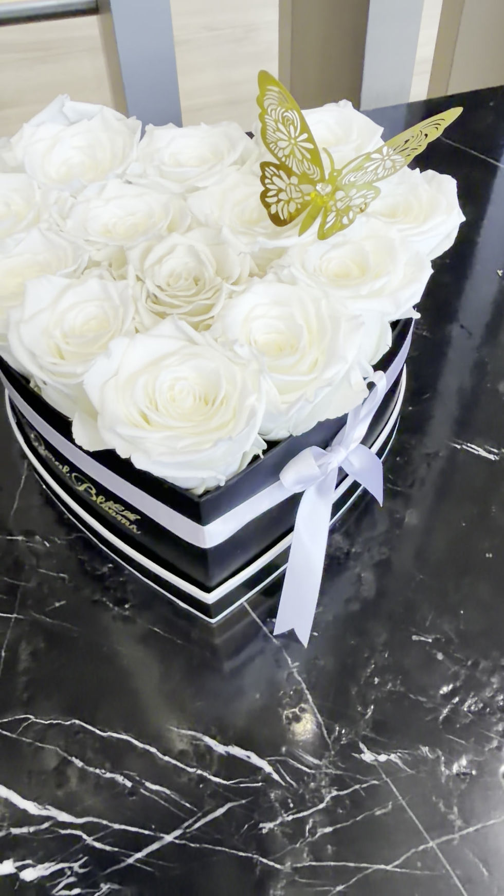Thumbnail: Heart of Preserved White Roses