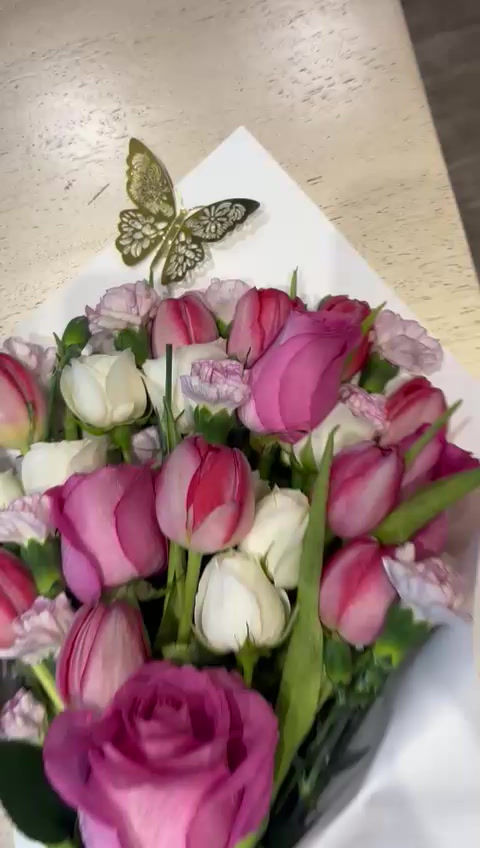 Thumbnail: Bouquet in pastel flowers