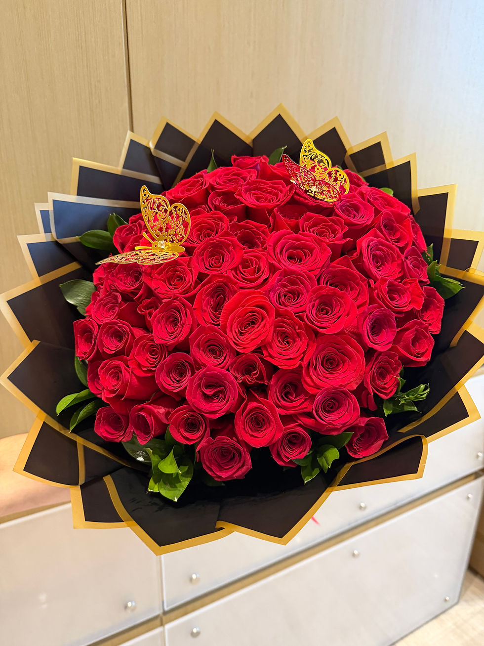 Thumbnail: Luxury Bouquet of 75 Red Roses