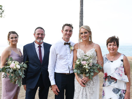 TIPS / 8 THINGS YOU CAN DO TO HELP YOUR PHOTOGRAPHER