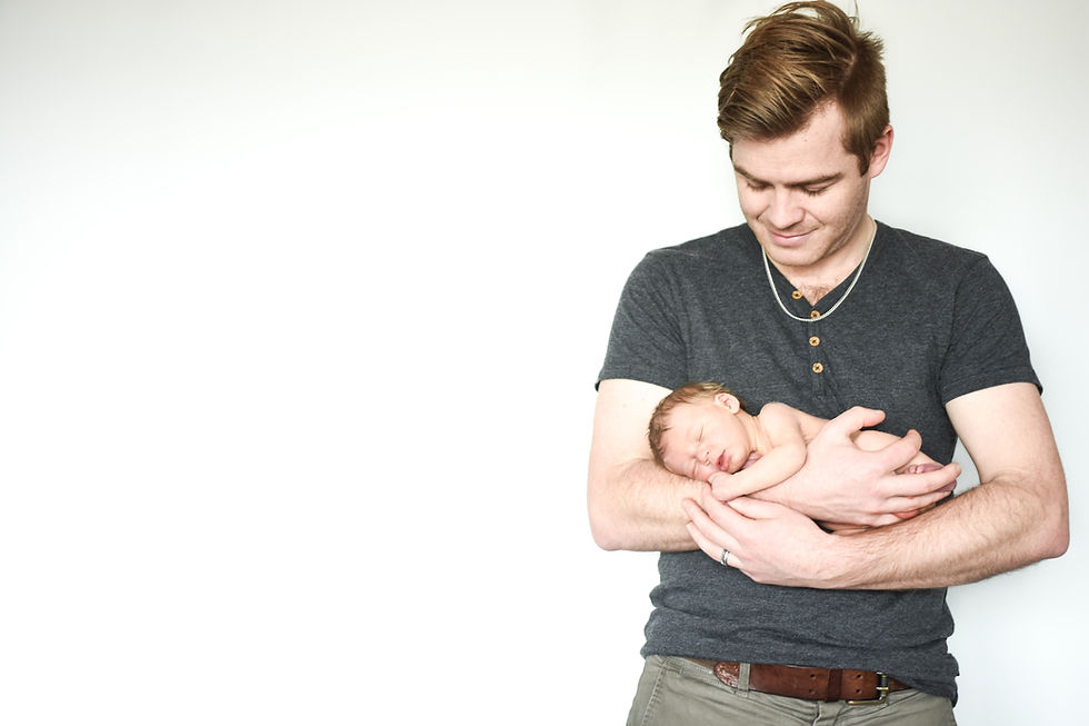 NEWBORN PHOTOGRAPHER / Dad and Son