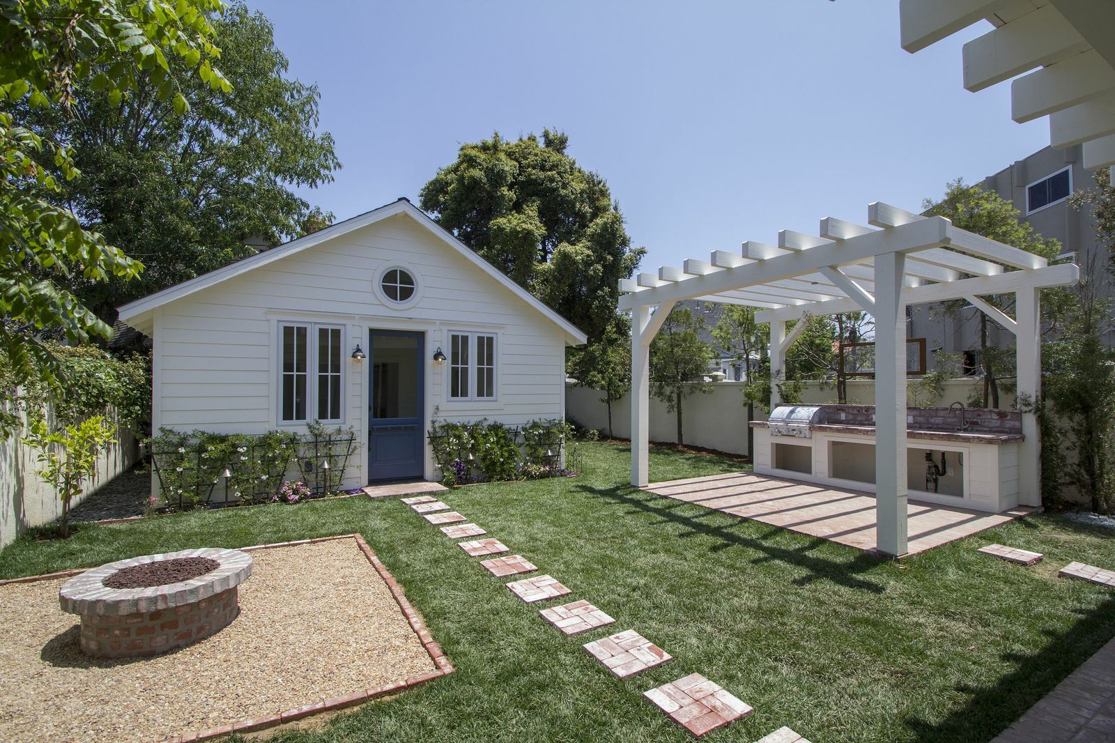 FLORA AVENUE