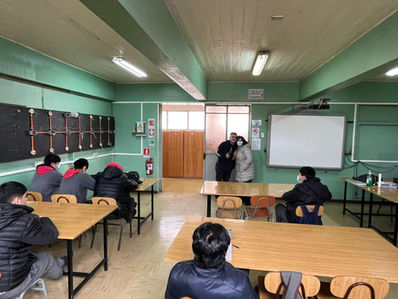 ¡Ex-estudiantes de electrónica inspiran a jóvenes del Liceo Dr. Roberto Humeres Oyaneder!