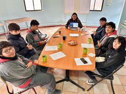 Inician mentorías del programa Aspiraciones sobre el Futuro para estudiantes del Liceo Dr. Roberto Humeres Oyaneder.