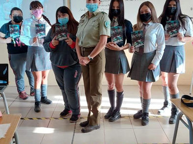 Escuela de Suboficiales de carabineros dicta charla informativa.