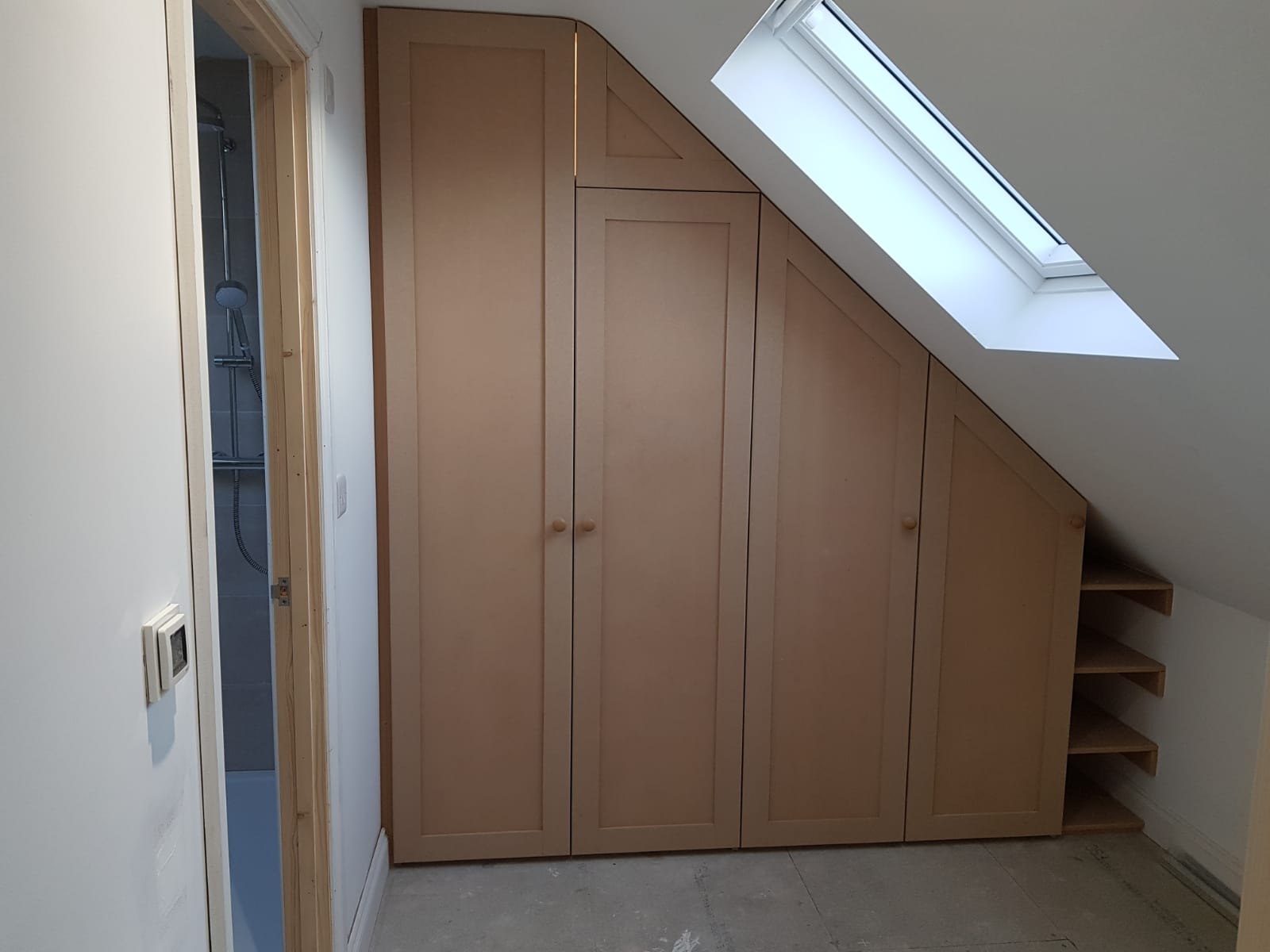 Home HM Bespoke Fitted Wardrobes, Milton Keynes, Bedford, Northampton
