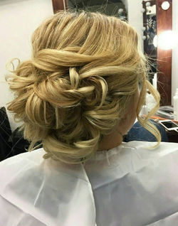 Прически локоны в пучке