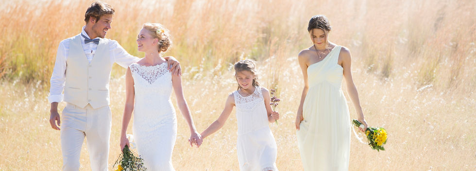 Outdoor wedding group portrait_edited.jpg