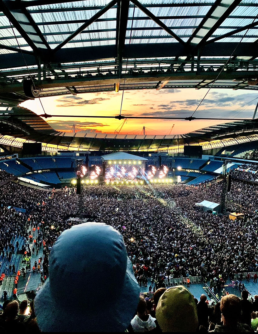 Liam Gallagher, Manchester Ethiad: LG rocks his home turf.