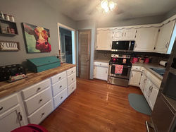 Kitchen C - 16 E Amador