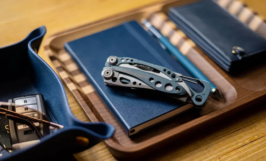 Miniature : LEATHERMAN SKELETOOL®