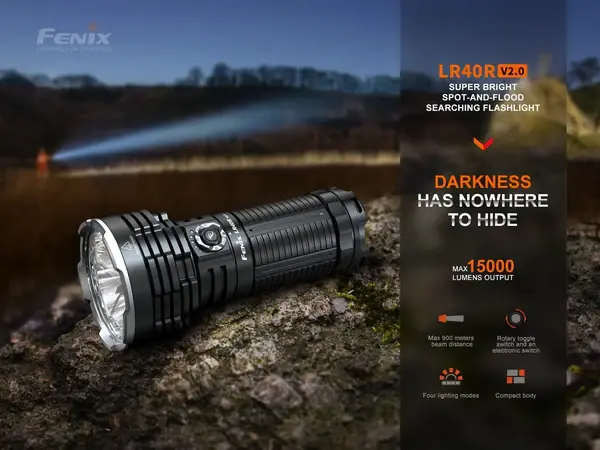 Miniature : Fenix LR40R V2.0 - 15 000 lumens - 900 mètres de portée - Pack complet