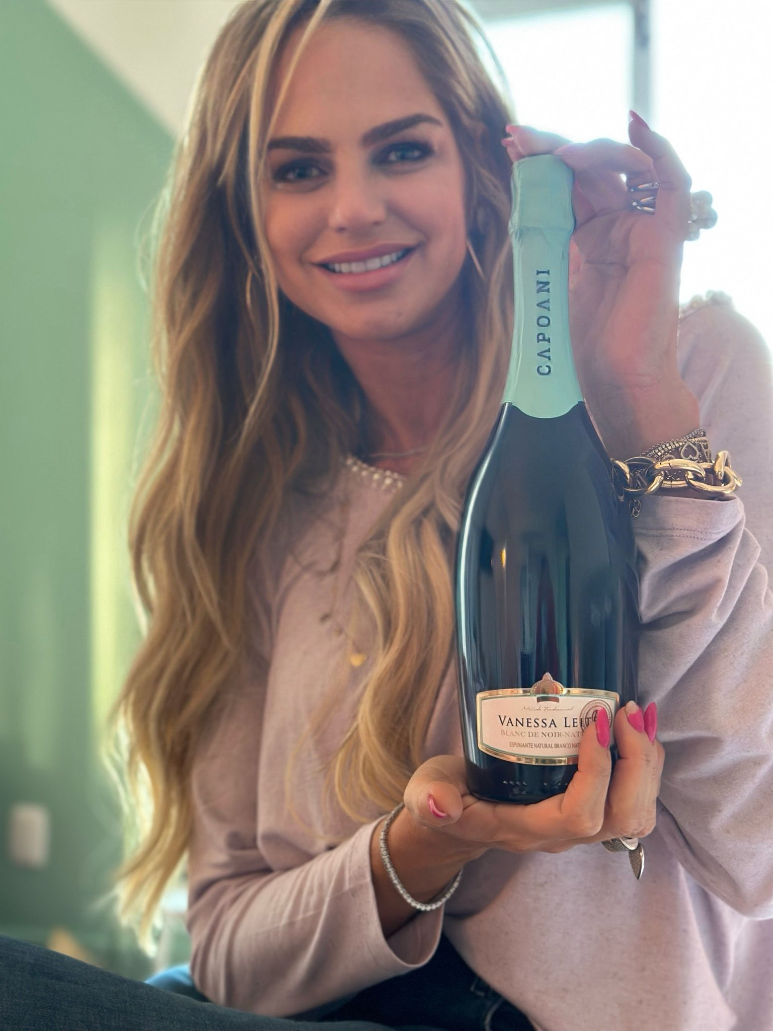 Espumante Vanessa Leite