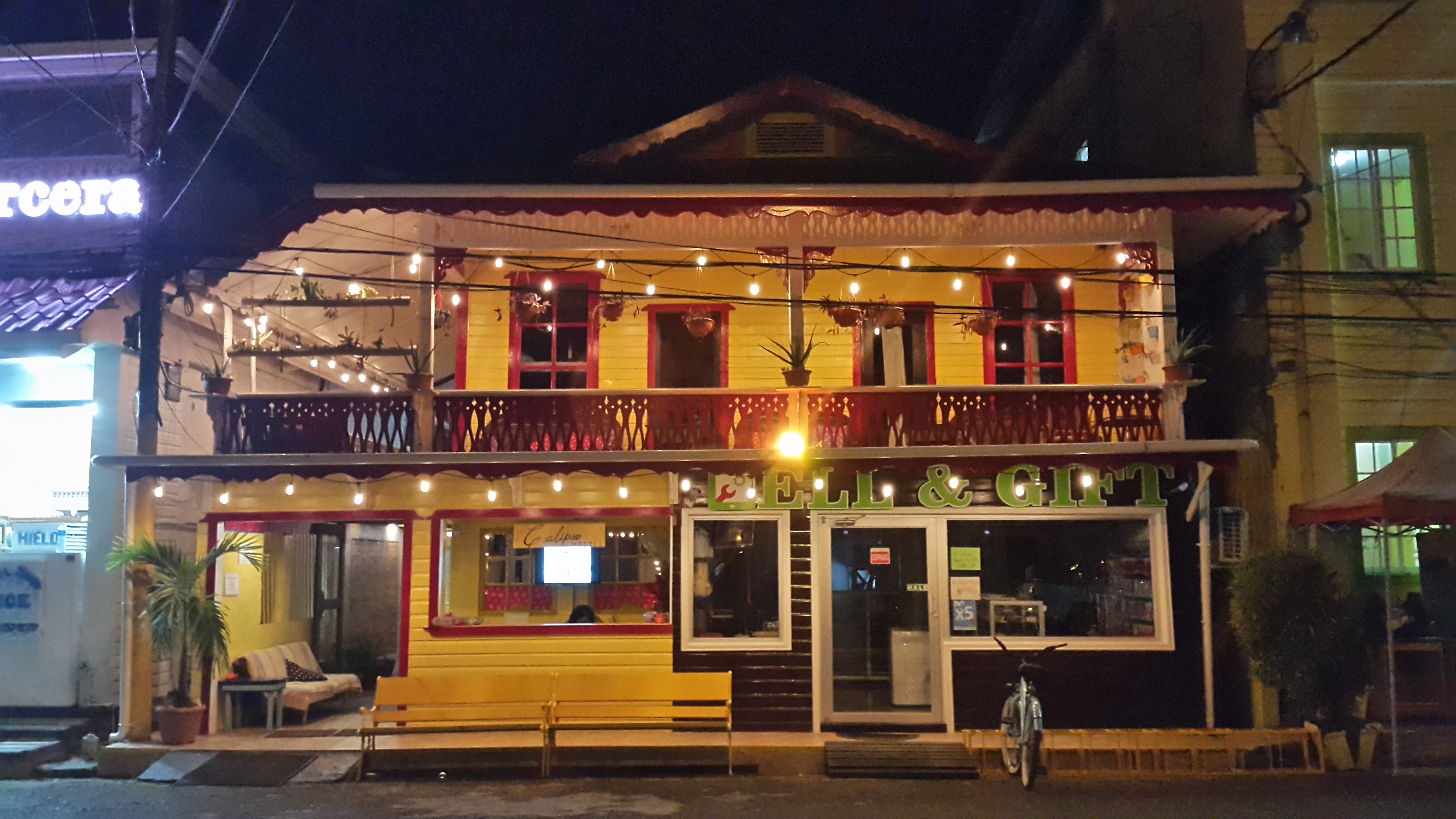 CASA CON HOSPEDAJE