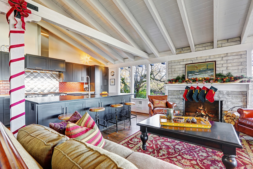 real estate property decorated in green and red for the holidays