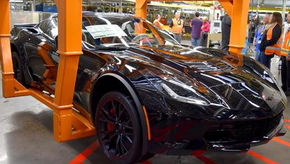 Chevrolet Completes C7 Corvette Production As Final 2019 Models Roll Off the Assembly Line