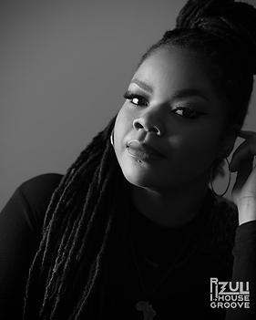 Sarah st-Fleur - Canadian Club promoter