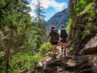 Sustainable Outdoor Adventures: Hiking, Kayaking & More for an Eco-Summer