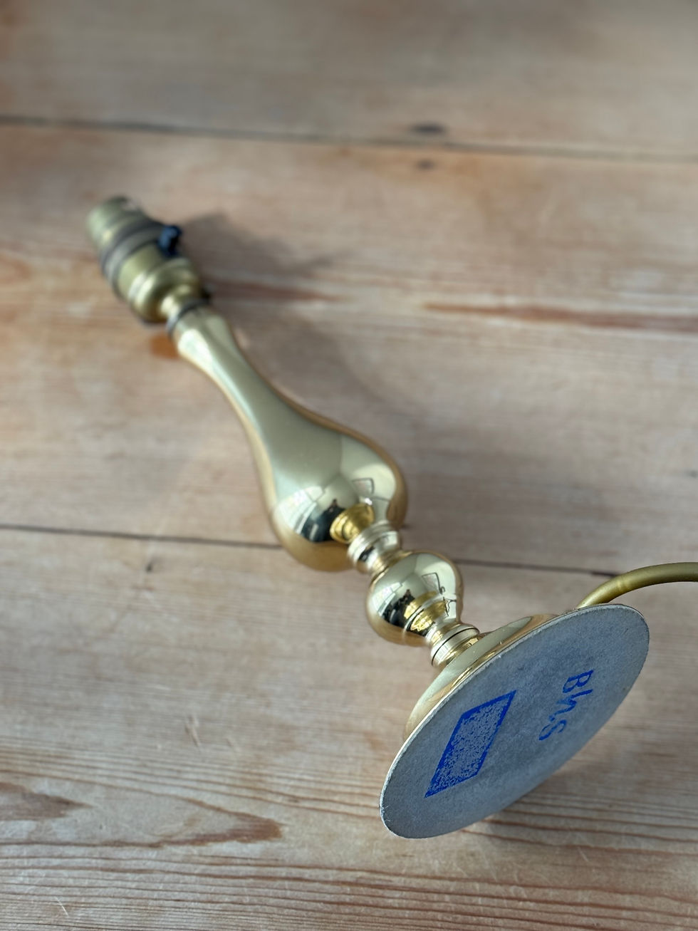 Thumbnail: Vintage Polished Brass Table Lamp
