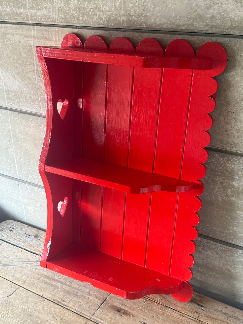 Thumbnail: Vintage Scalloped Hand-painted Wall Shelving