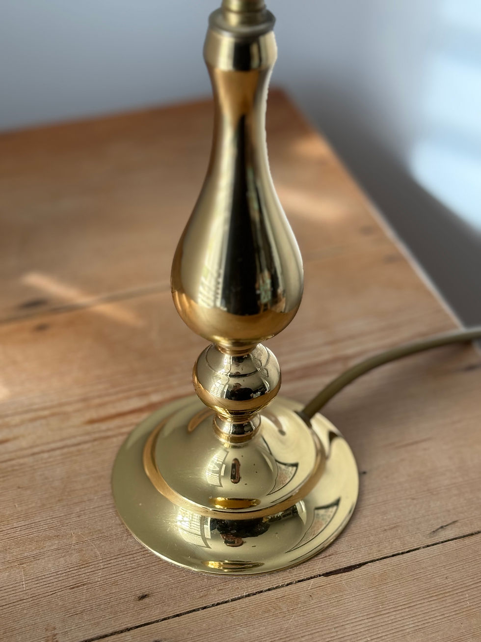 Thumbnail: Vintage Polished Brass Table Lamp