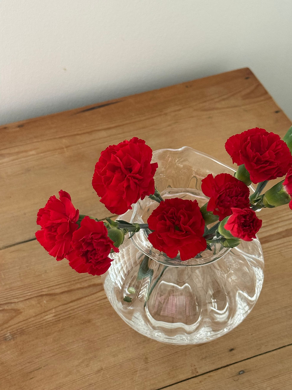 Thumbnail: Vintage Hand Blown Ruffle Vase