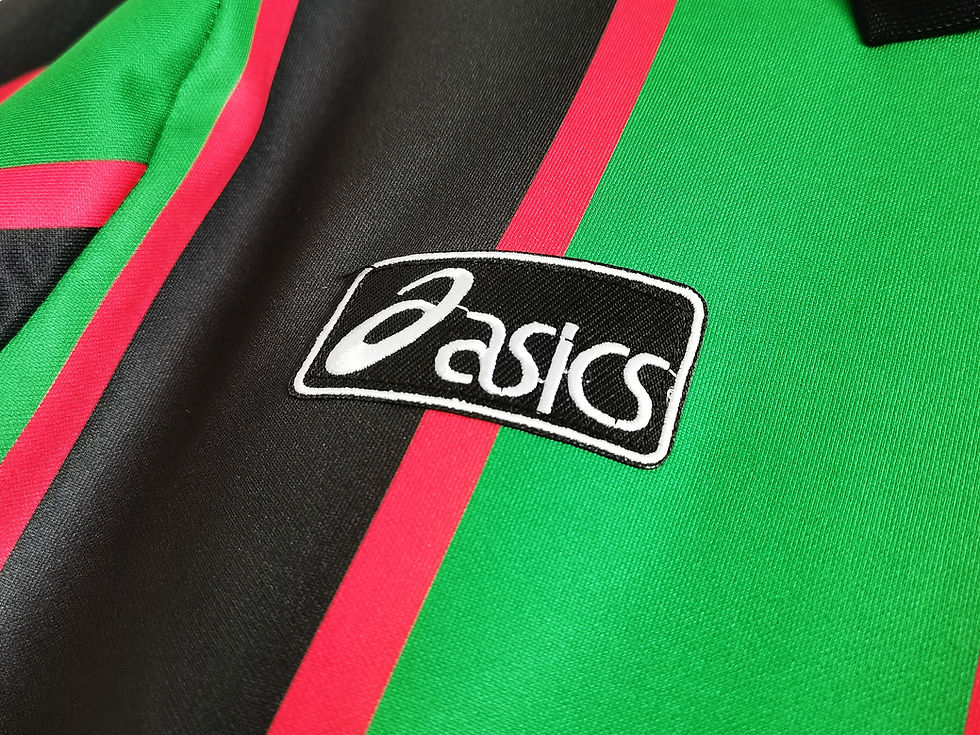 Thumbnail: Aston Villa 1993-95 Away Shirt