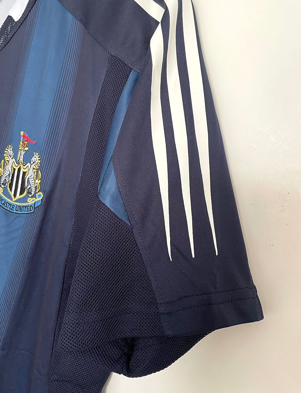 Thumbnail: Newcastle United 2004-05 Away Shirt