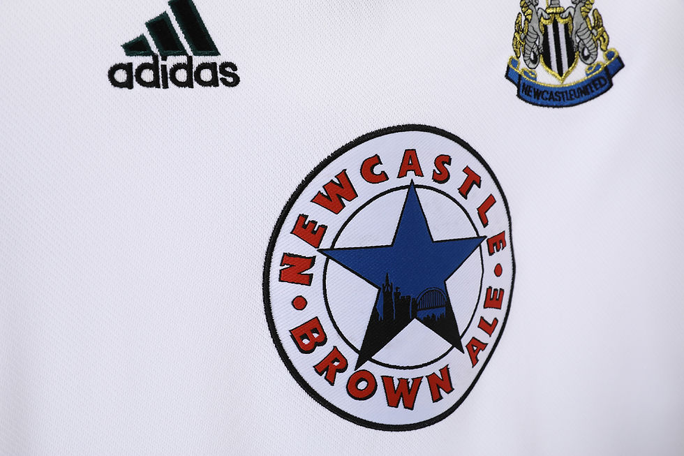 Thumbnail: Newcastle United 1999-00 Away Shirt