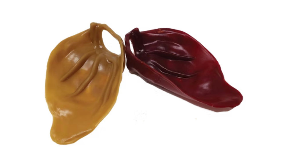 Thumbnail: Felix Crispies ear treats, brown and reddish