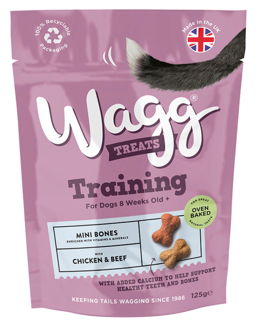 Thumbnail: Wagg Treats Training Mini Bones with Chicken & Beef