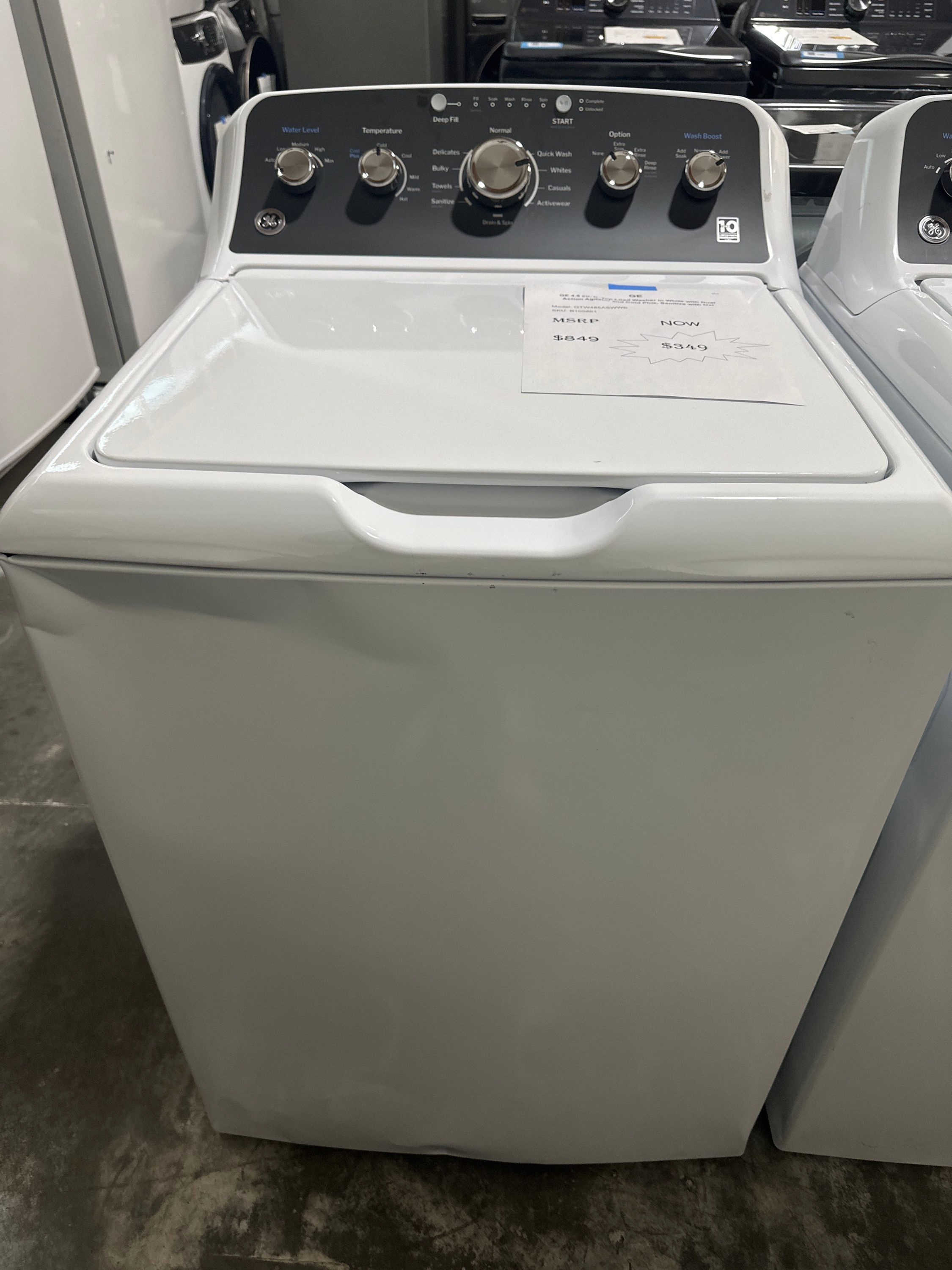 GE 4.5 cu. ft. Top Load Washer in White with Dual Action Agitator