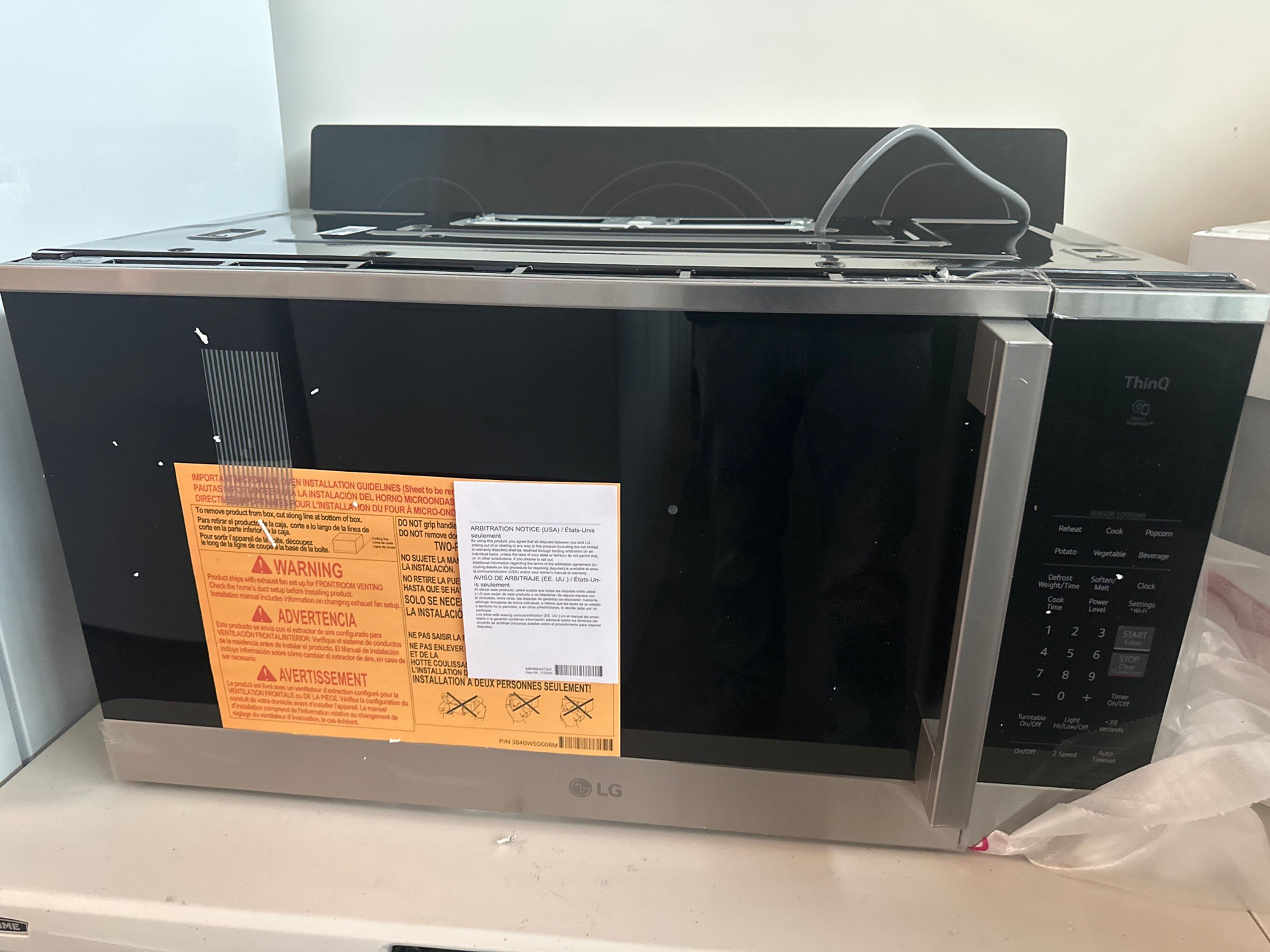 LG 1.8 cu. ft. 30 in. W Smart Over the Range Microwave Oven