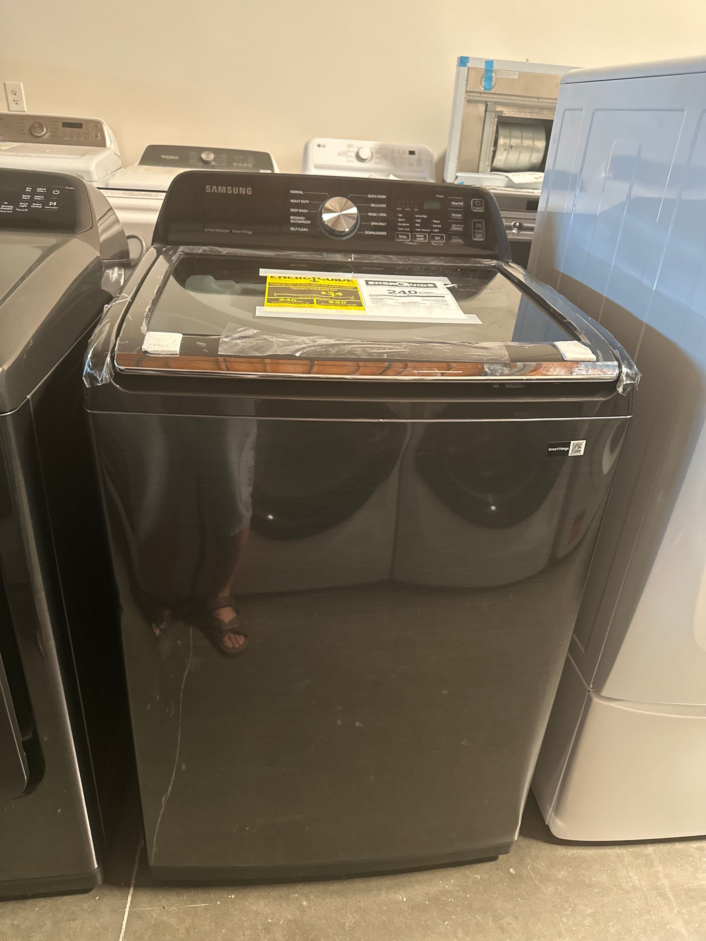 Samsung 4.7 cu. ft. High-Efficiency Large Capacity Smart Top Load Washer