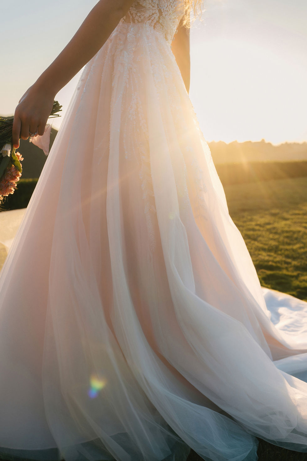 Thumbnail: Allure Romance R3910