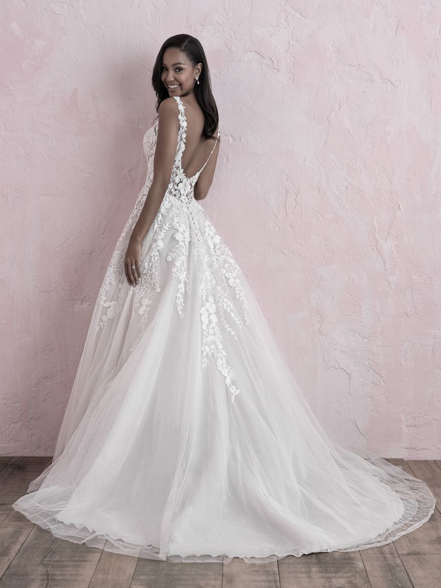 Thumbnail: Allure Romance 3265