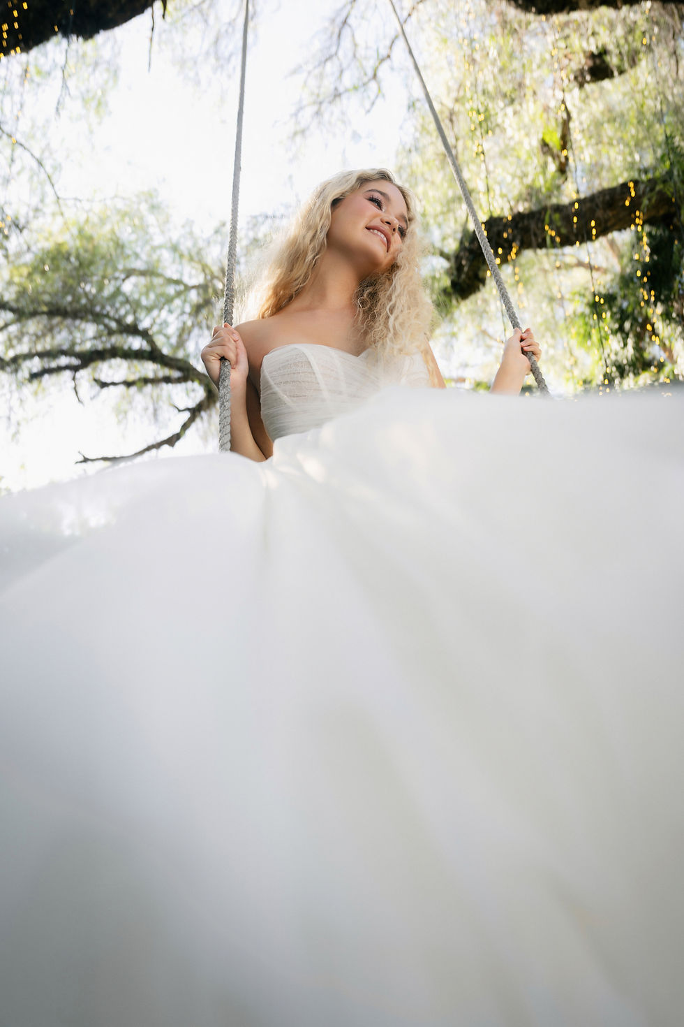 Thumbnail: Allure Romance R3917