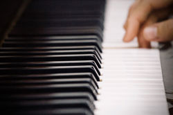 piano-3831642_1920.jpg