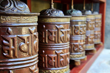 prayer-wheels-4002760_1920.jpeg