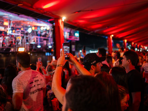 TUDO PRONTO! CAMAROTE STAGE NO CIRCUITO VEM PRO MAR NA LITORÂNEA DE SÃO LUIS.