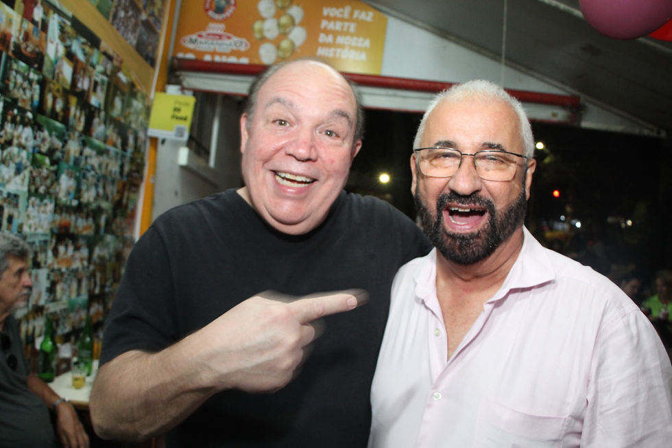 O DEPUTADO FEDERAL, FABIANO CAZECA É APONTADO, ENTRE OS CLIENTES MAIS FREQUENTES DO BOTECO DO MARANHÃO E JÁ TEM ATÉ NOME DE PRATO: "GALINHADA DO CAZECA".