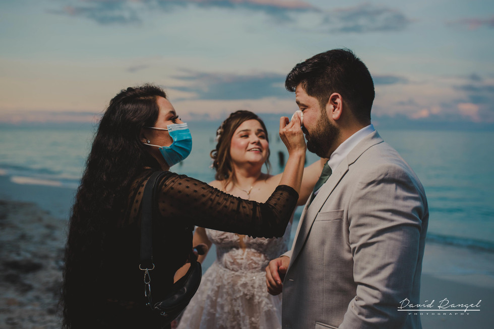 bride+groom+beach+sunset+session+happy+love+couple+celebration+wedding+makeup