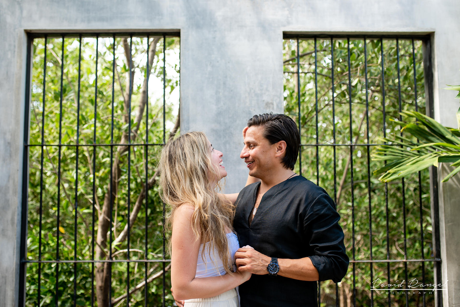 hun+tulum+huntulum+hotel+zone+the+hand+thehand+backgroud+treetop+marriage+proposal+engagement+session+photosession+photoshoot+huntulum+shesayyes+yesido+celebration+photo+photographer+destination+pre-wedding+nature+blue+sky+david+rangel+frame