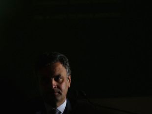 STF afasta Aécio Neves do Senado e manda prender irmã do tucano