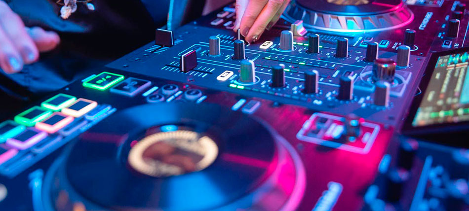 Pongo musica fines de semanas bares y pubs costa del sol