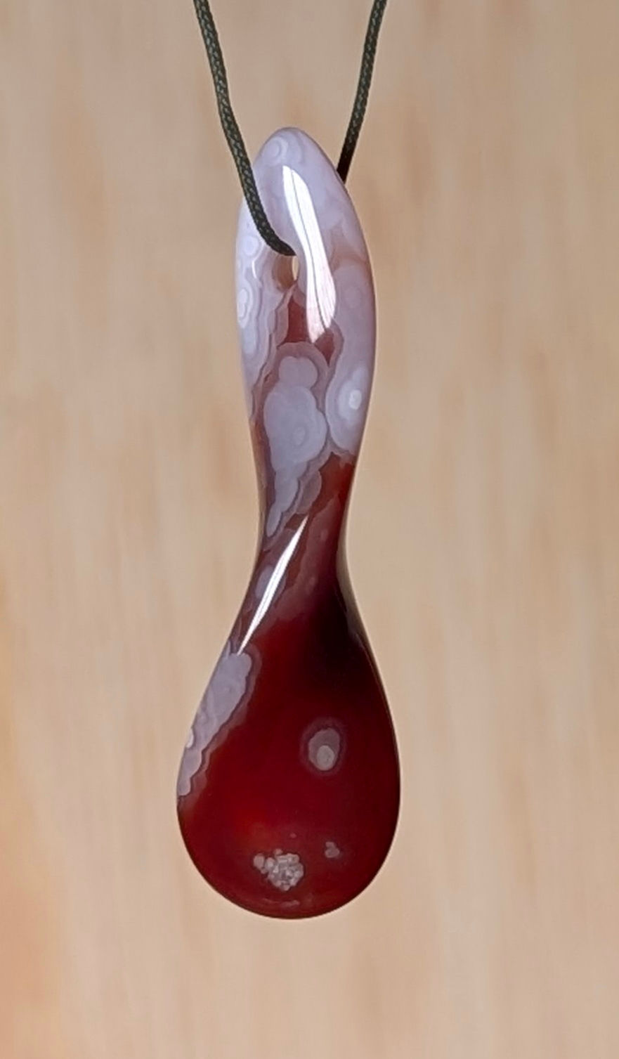 Thumbnail: Laguna agate helix with Welo opal inlay