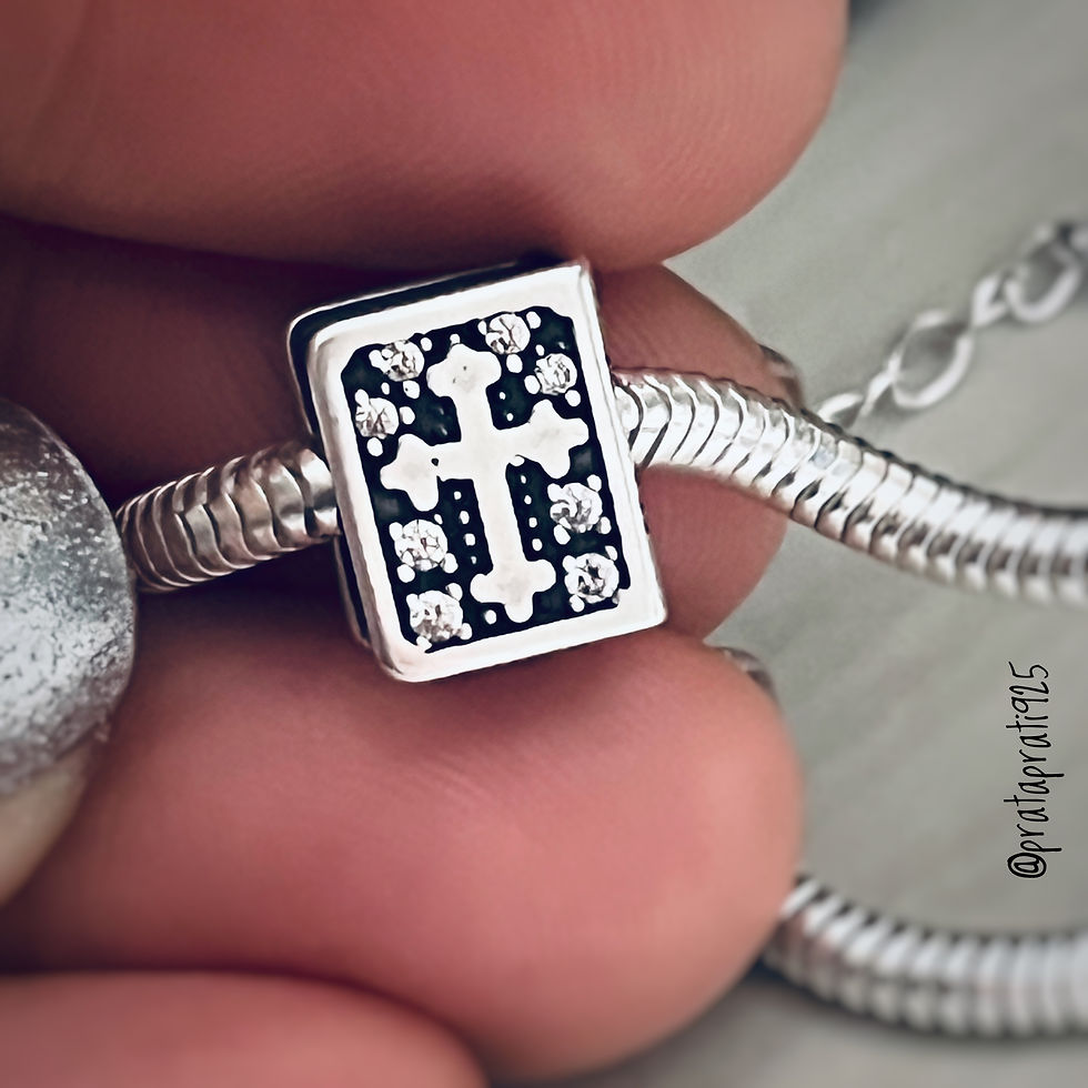 Miniatura: Berloque Bíblia com Zircônias, 3xR$36